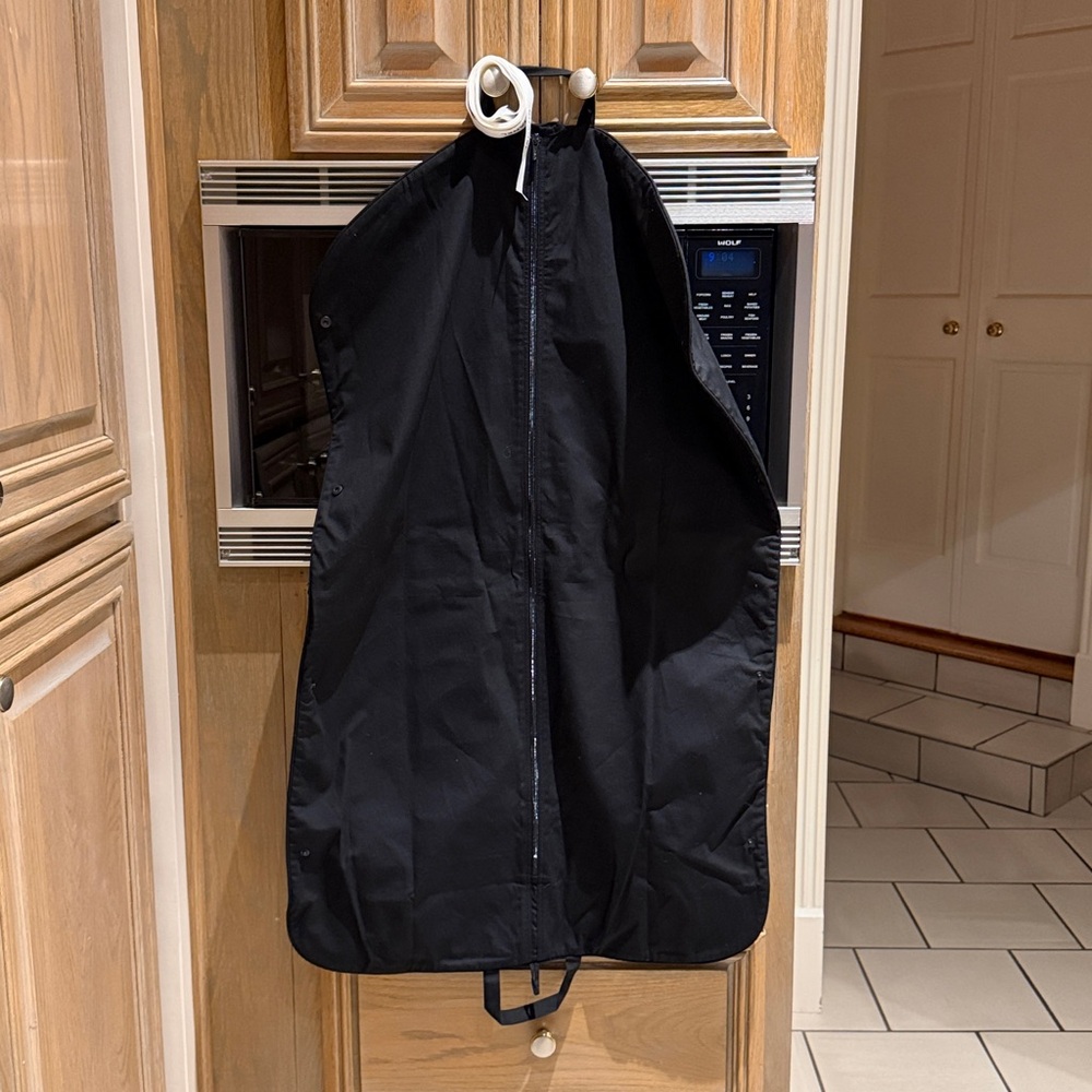 Chanel Garment Bag & Ribbon - Picture 3 of 5